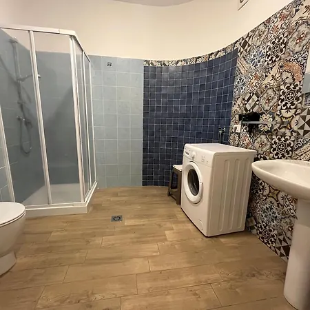 ゲストハウス Cefalu Suite 3*